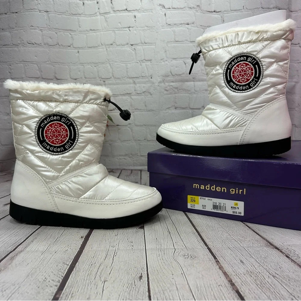 Madden Girl Icicle Women's Puffer Ankle Boots white sz 8.5 snow rain outdoor